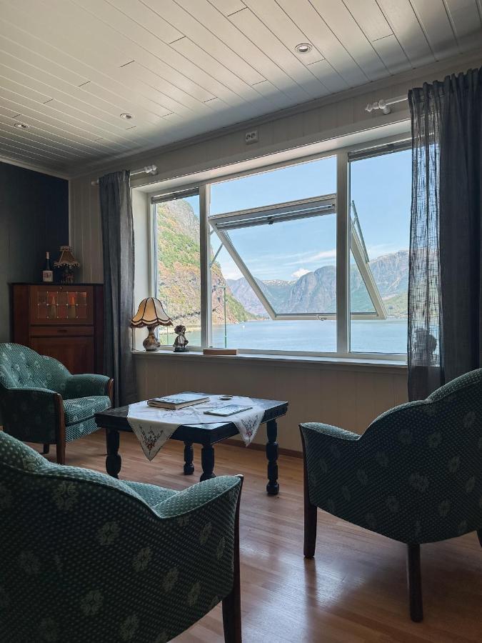 Svingen Guesthouse - Panoramic Fjord Views In Flåm Exterior foto
