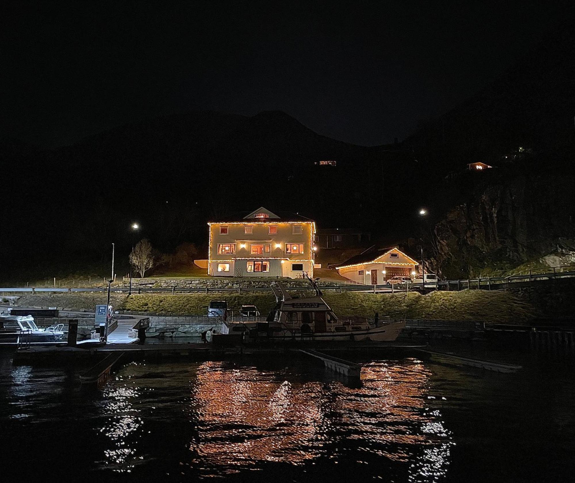 Svingen Guesthouse - Panoramic Fjord Views In Flåm Exterior foto